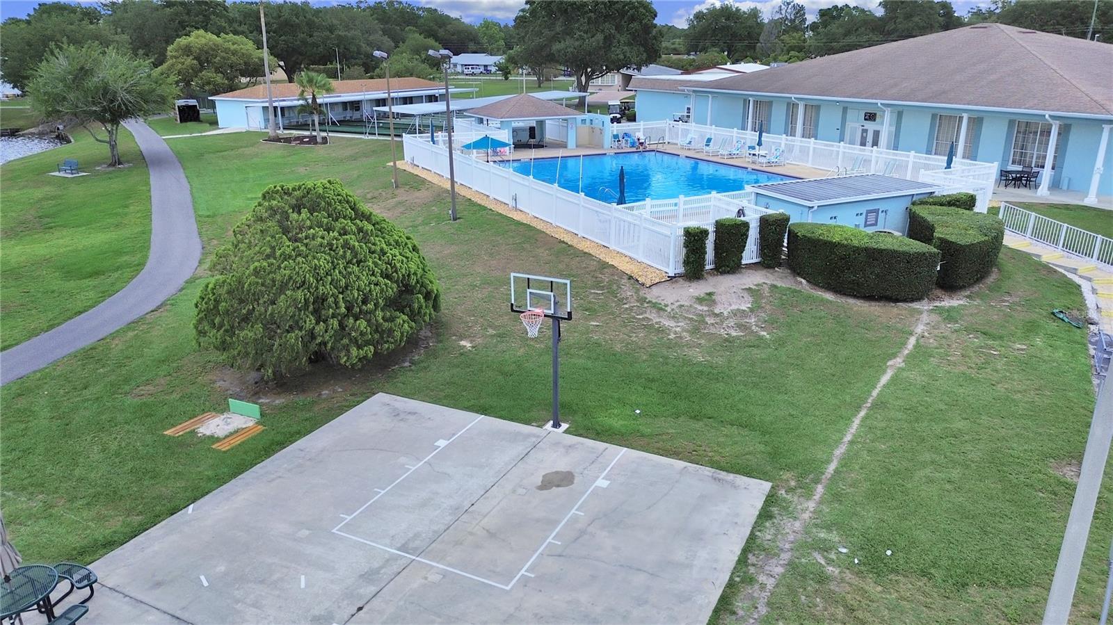 Image 44 of 45 For 4928 Foxdale Dr