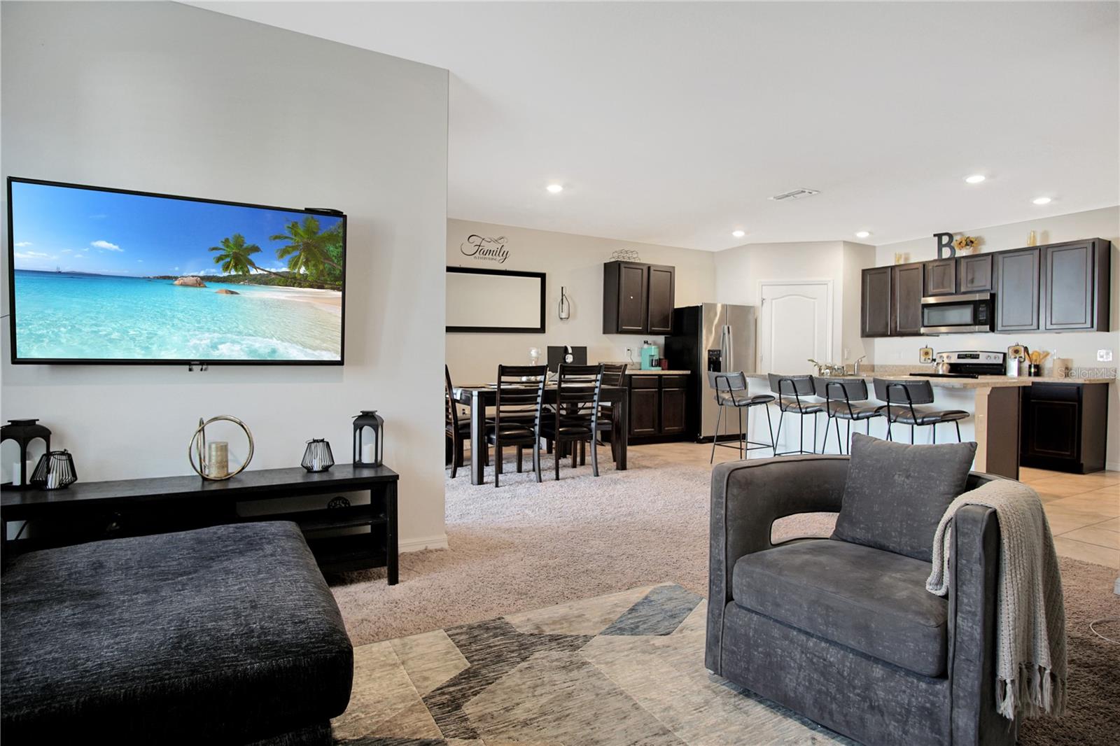 Image 13 of 30 For 203 Fall Glo Road