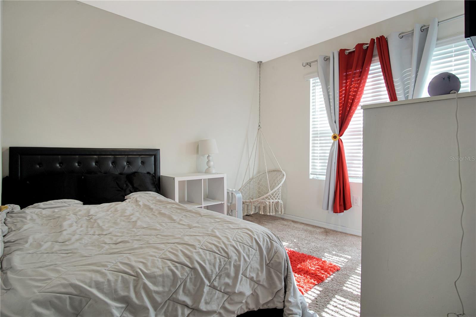 Image 27 of 30 For 203 Fall Glo Road