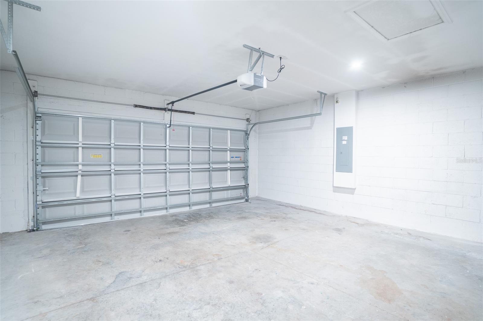 Image 15 of 25 For 280 Citrine Loop