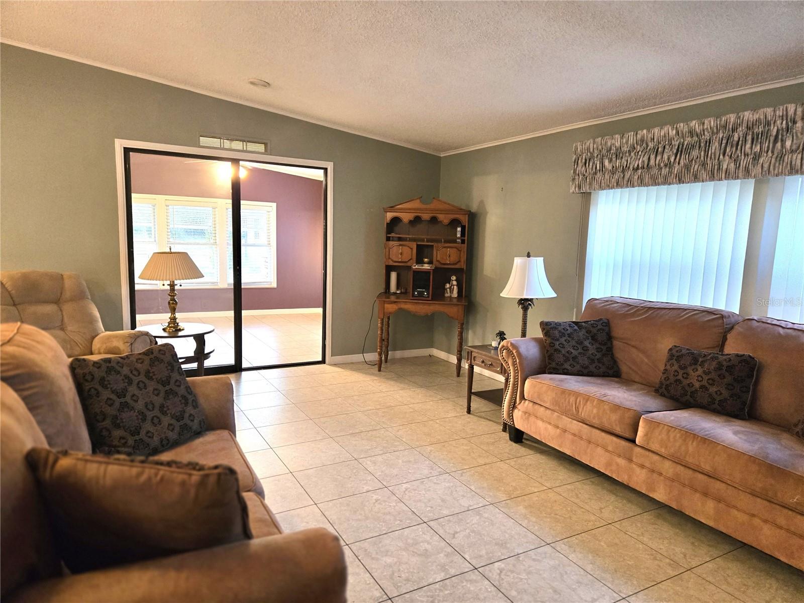 Image 27 of 100 For 43 Leopold Lane