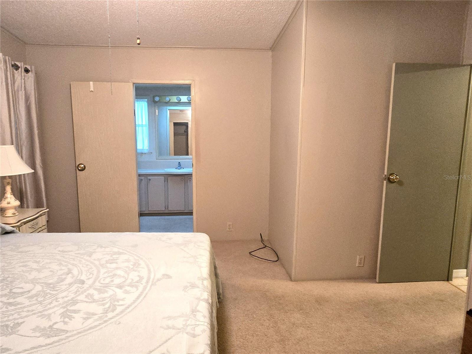 Image 43 of 100 For 43 Leopold Lane