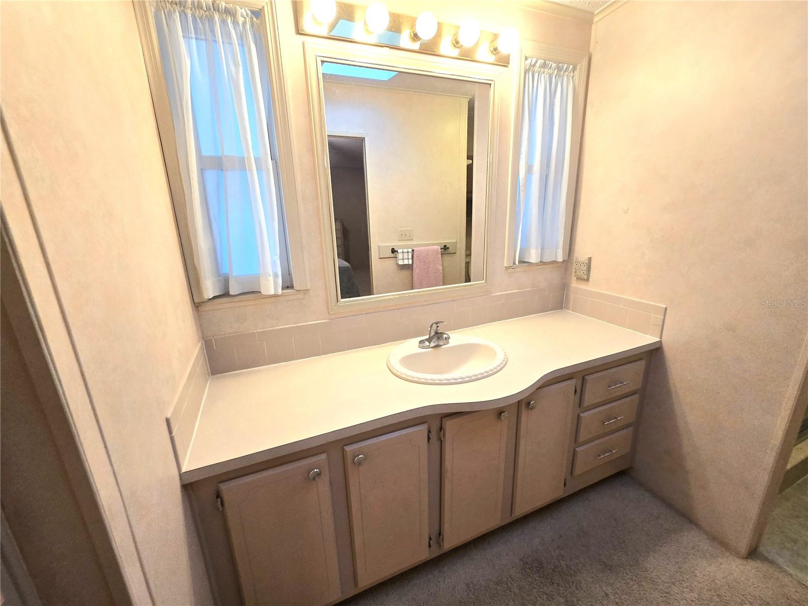 Image 48 of 100 For 43 Leopold Lane