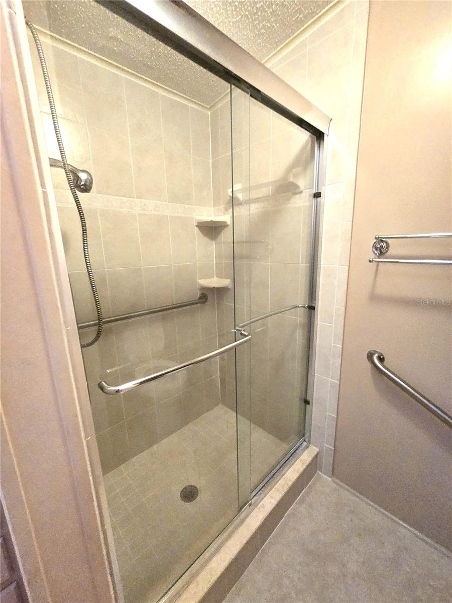 Image 49 of 100 For 43 Leopold Lane