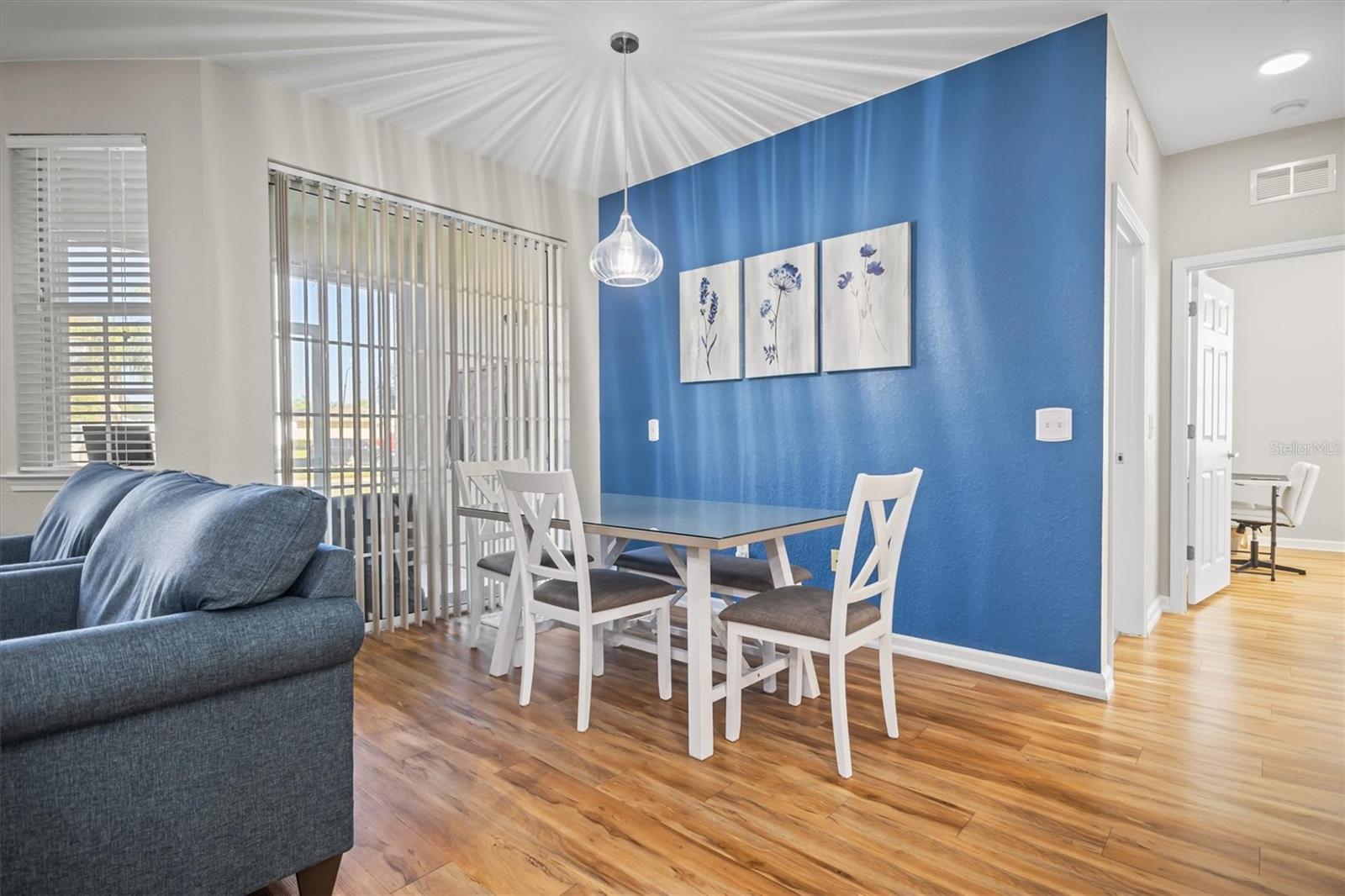 Image 15 of 35 For 301 Terrace Ridge Circle 301