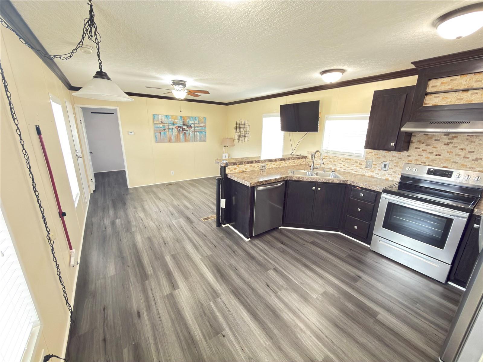 Image 18 of 45 For 5110 Northshore Drive