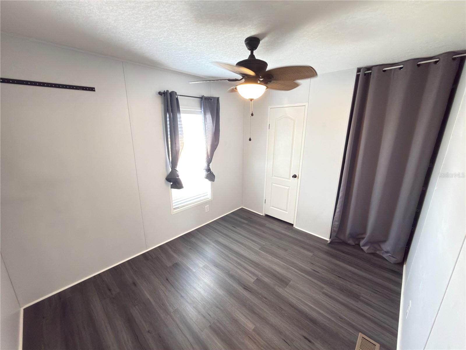 Image 26 of 45 For 5110 Northshore Drive