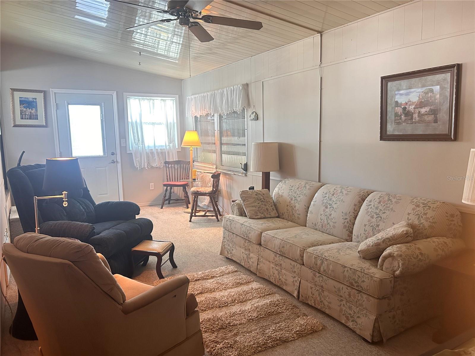 Image 10 of 17 For 7045 Fairview Village Circle