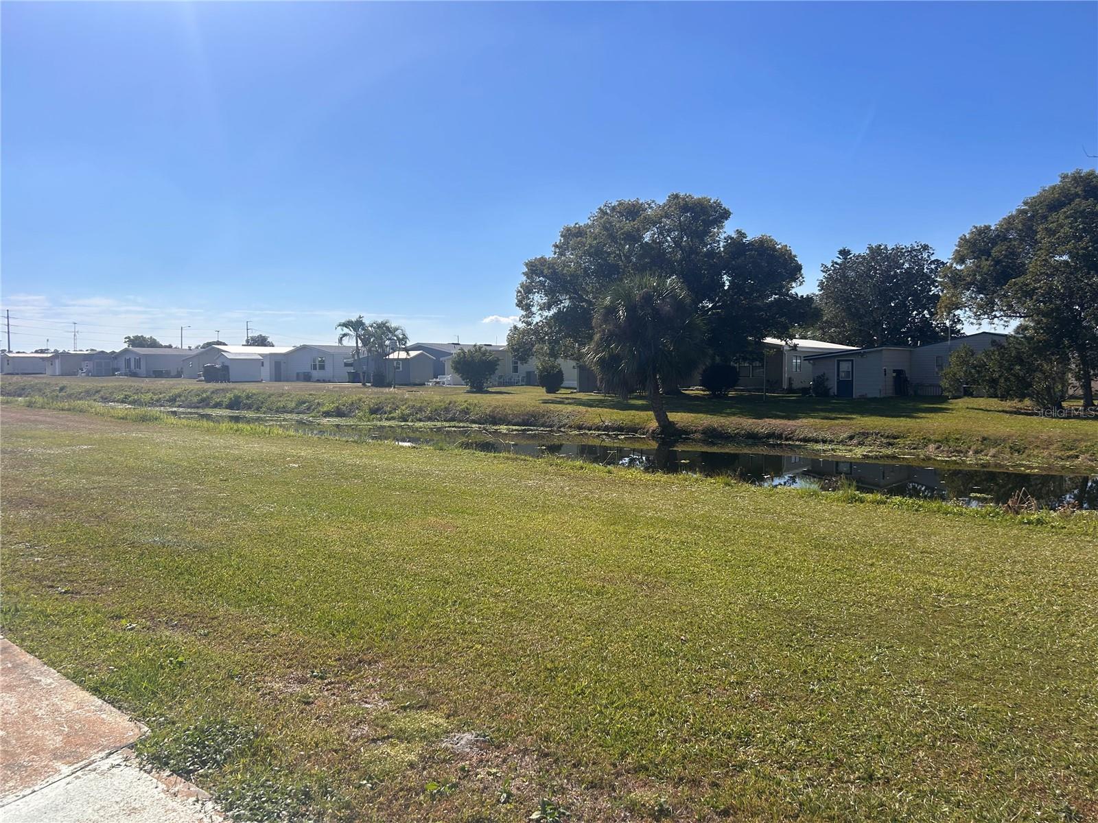 Image 13 of 17 For 7045 Fairview Village Circle