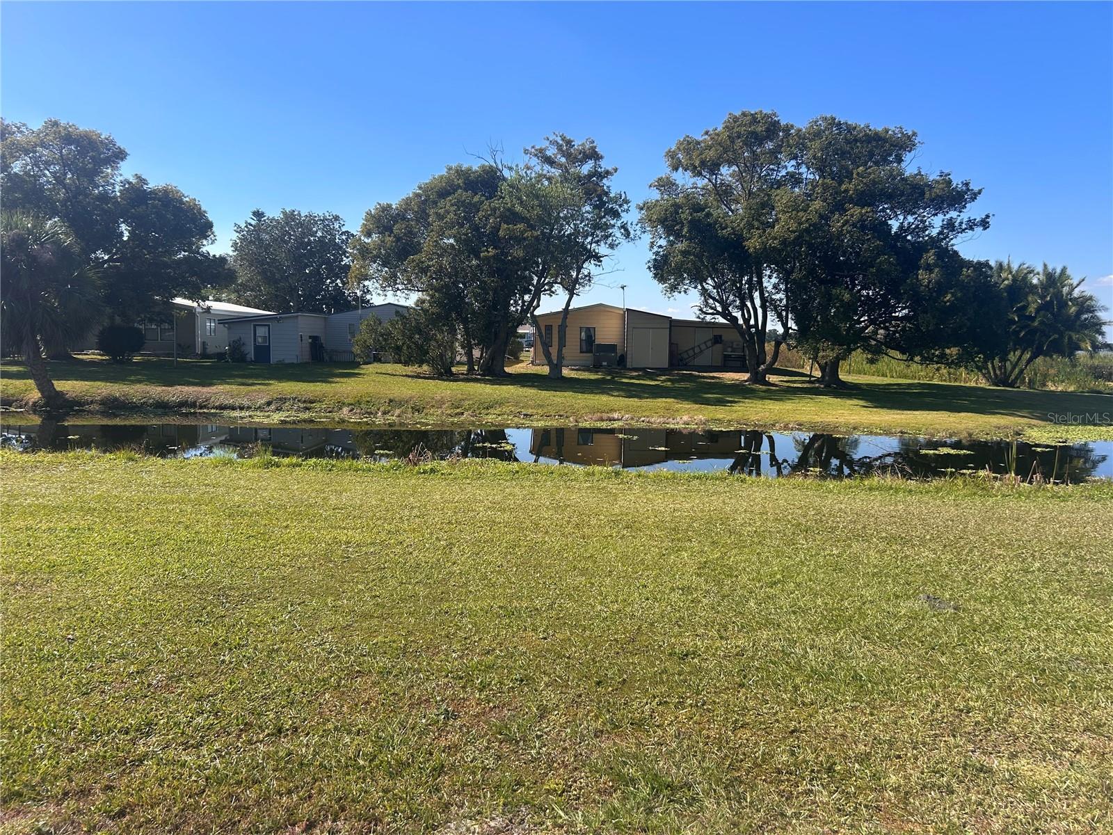 Image 14 of 17 For 7045 Fairview Village Circle