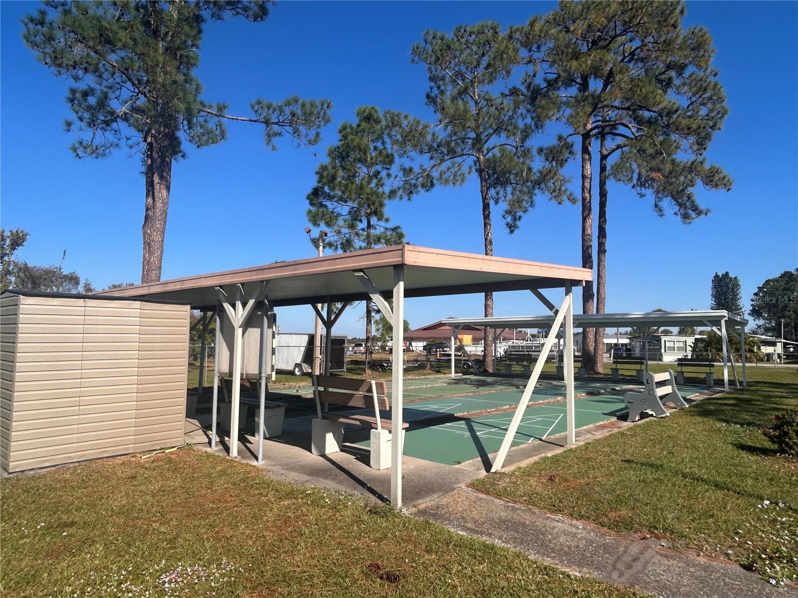 Image 16 of 17 For 7045 Fairview Village Circle