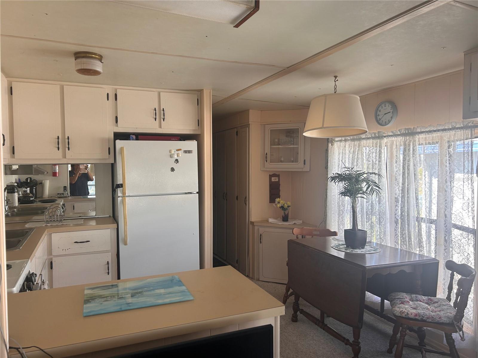 Image 4 of 17 For 7045 Fairview Village Circle