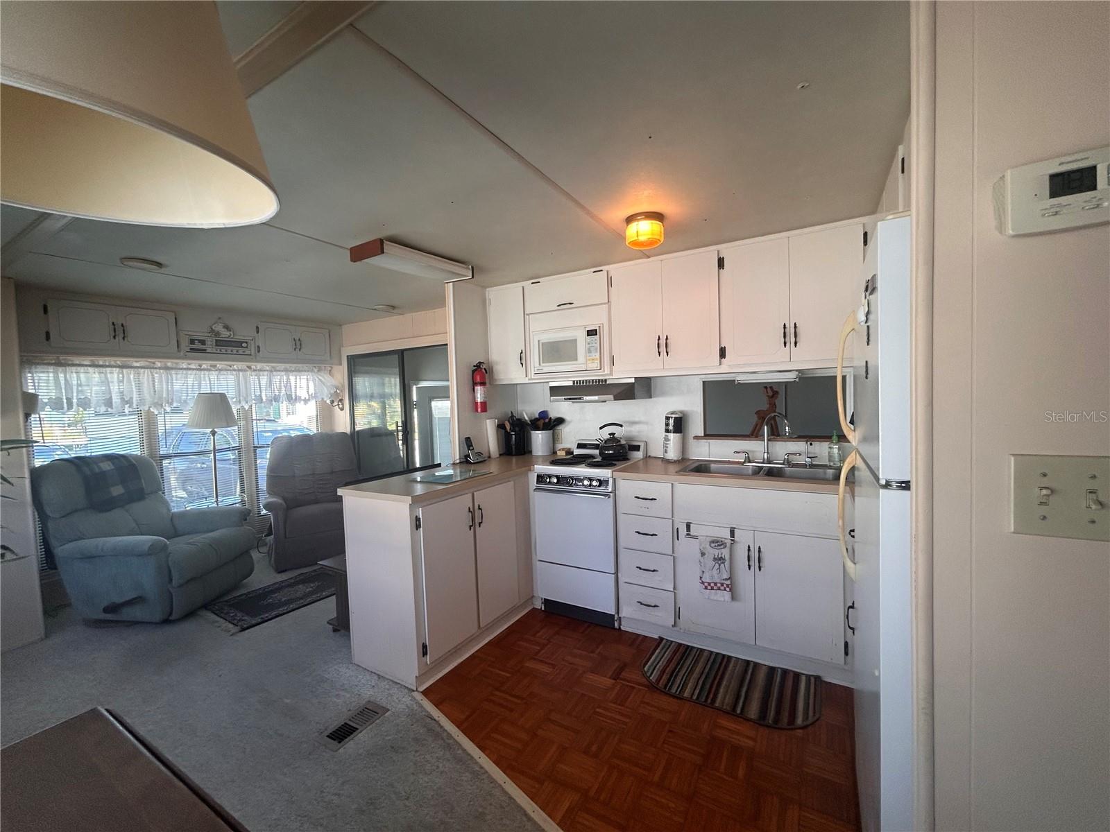 Image 6 of 17 For 7045 Fairview Village Circle