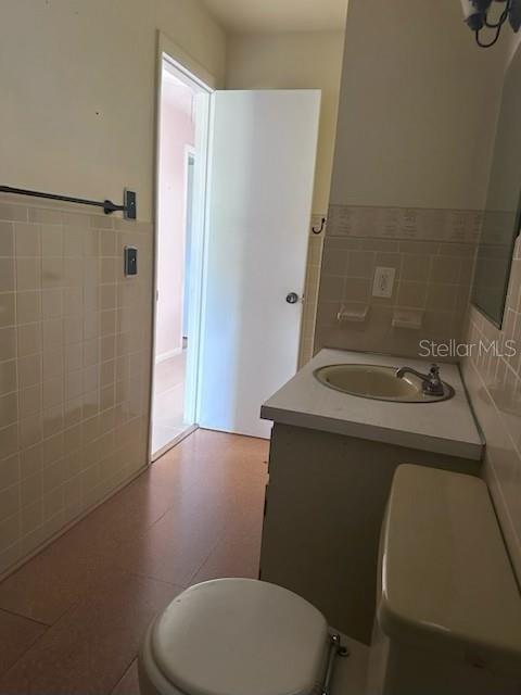 Image 21 of 46 For 6545 3rd Street