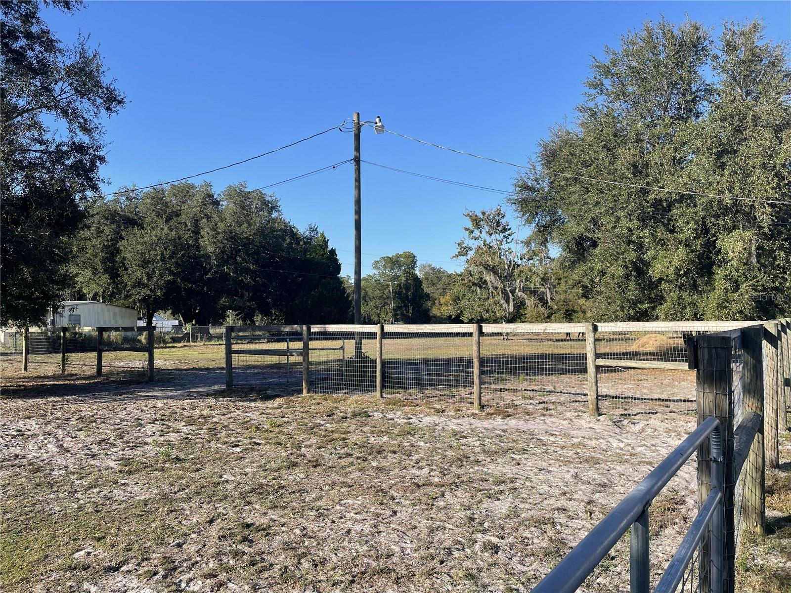 Image 32 of 47 For 2640 Ranchland Acres Road