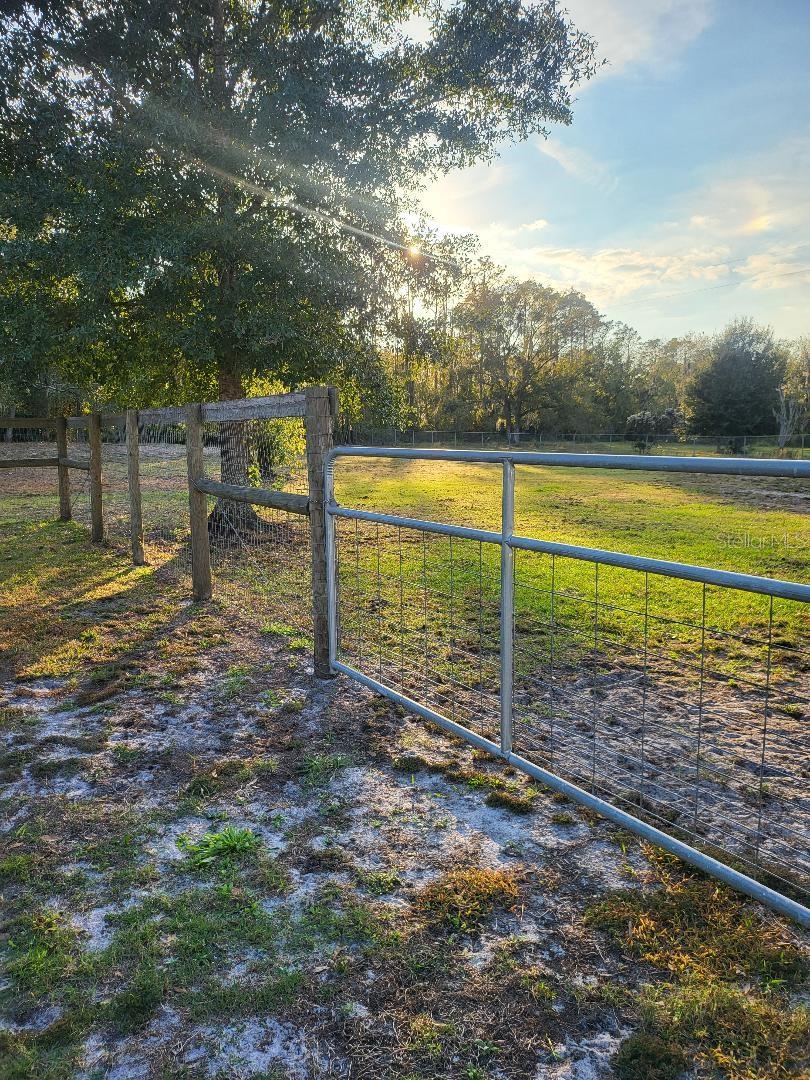 Image 33 of 47 For 2640 Ranchland Acres Road