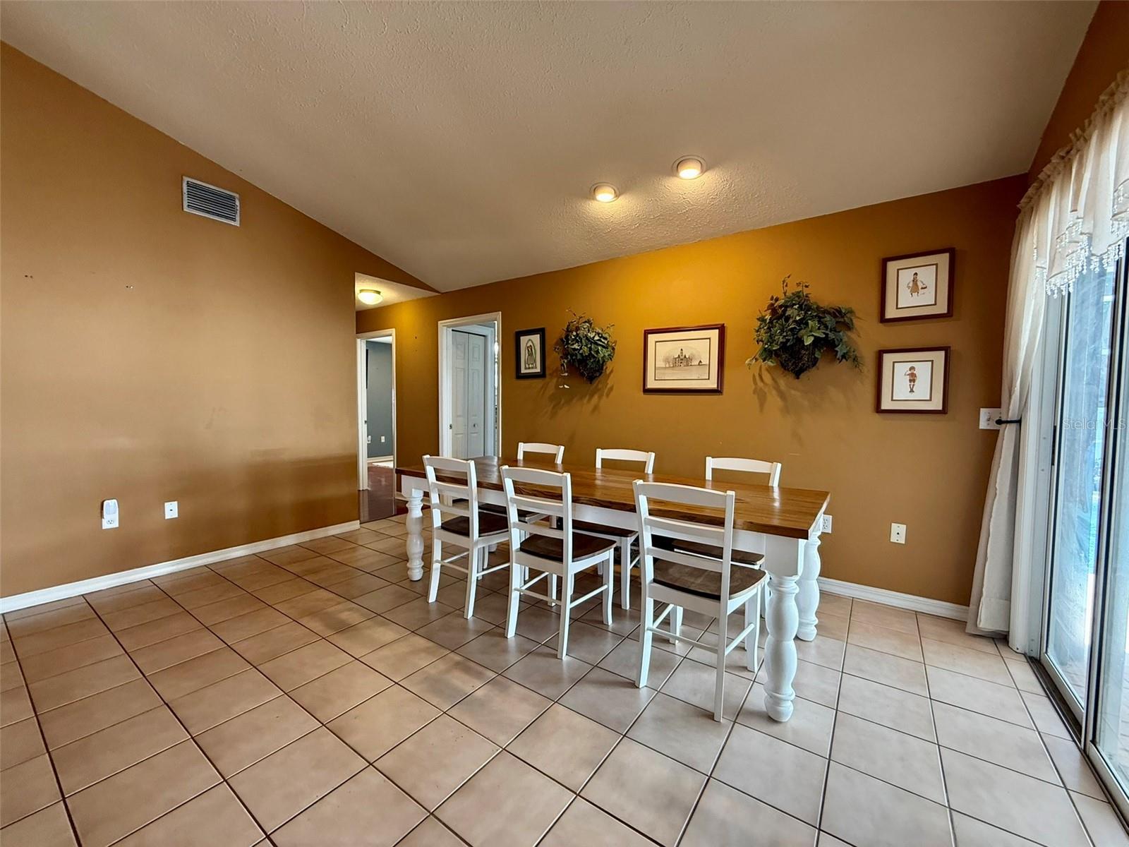 Image 17 of 54 For 728 Santa Maria Drive