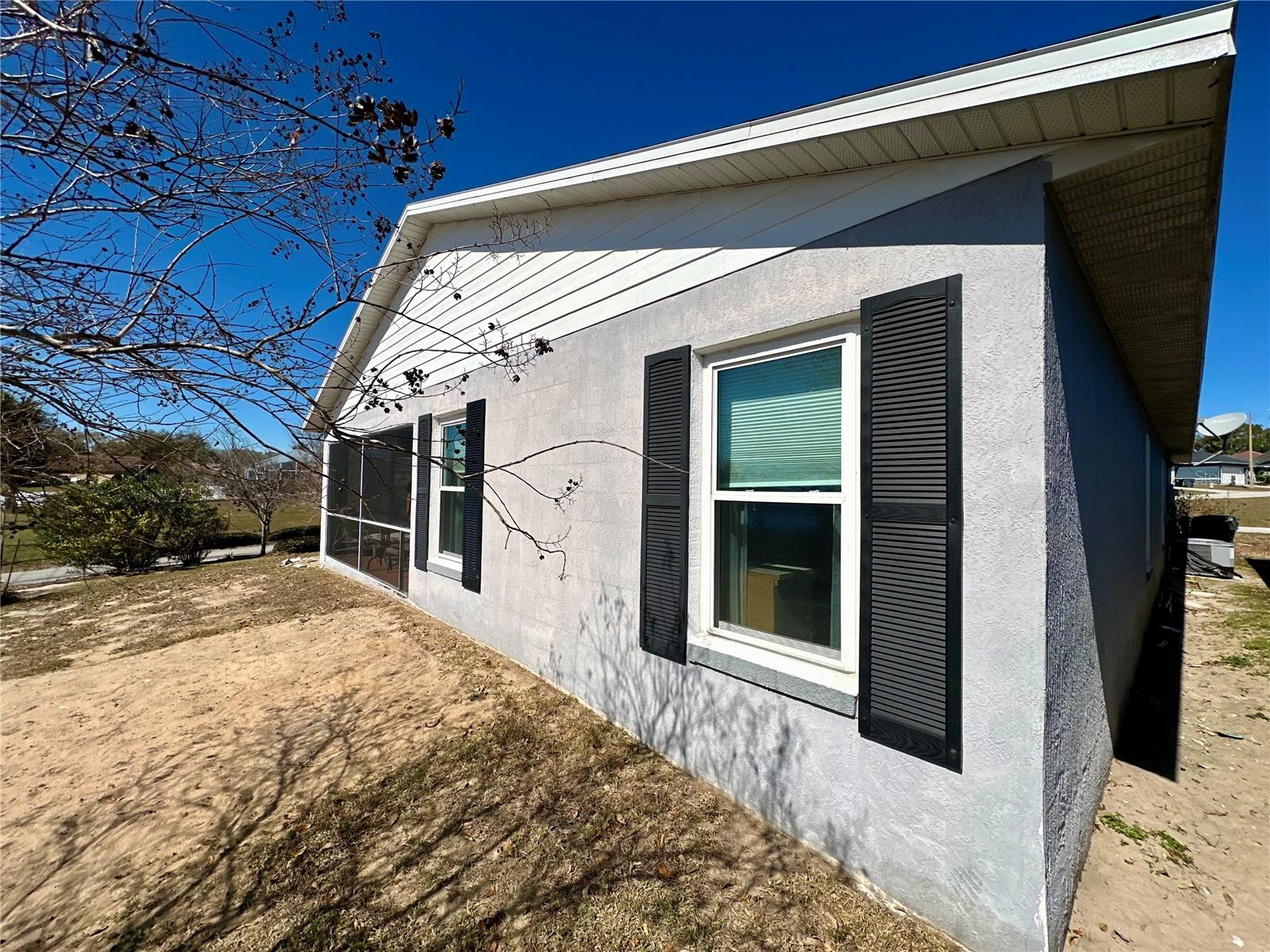 Image 26 of 48 For 802 Marcia Loop