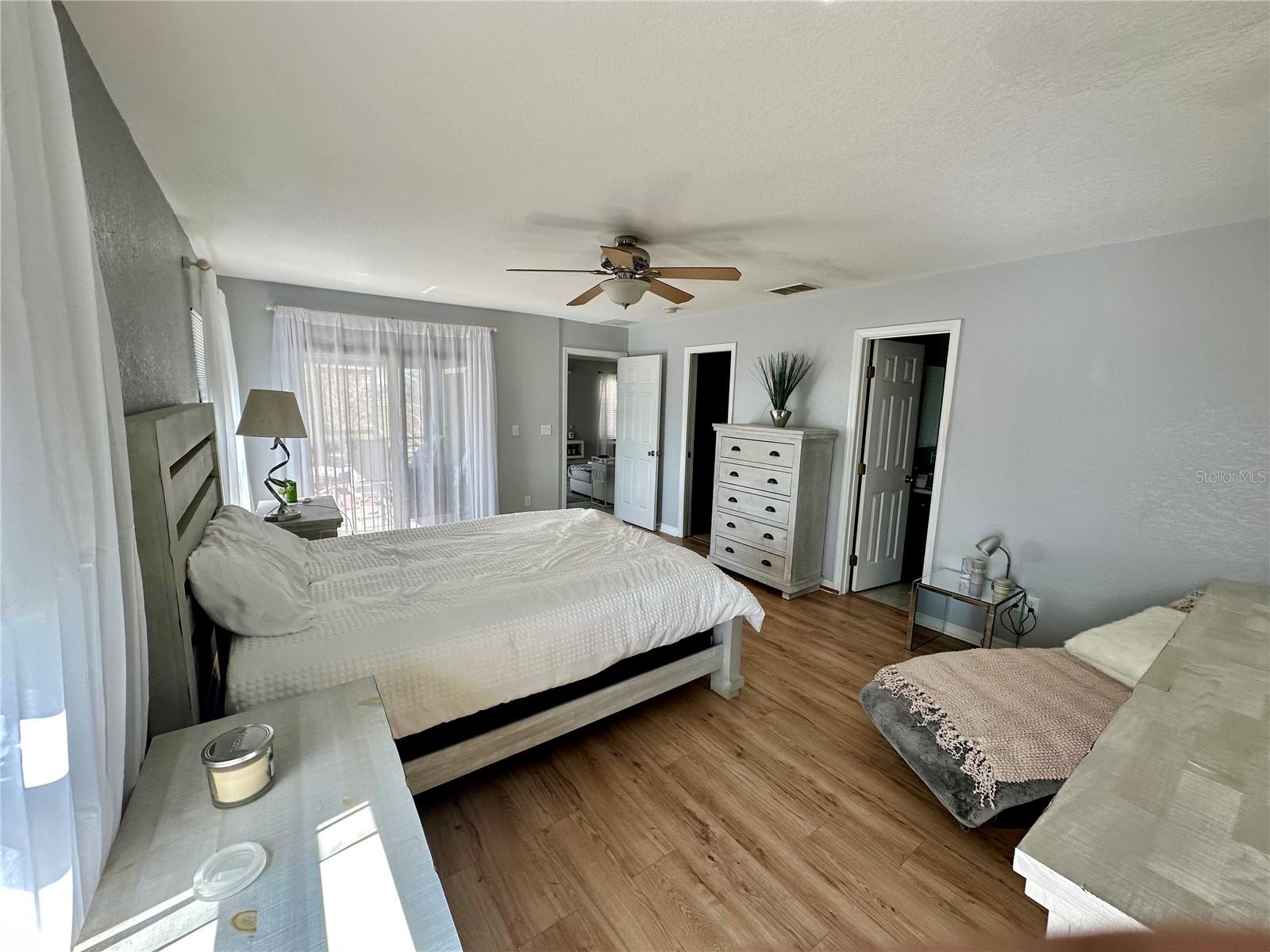 Image 7 of 48 For 802 Marcia Loop