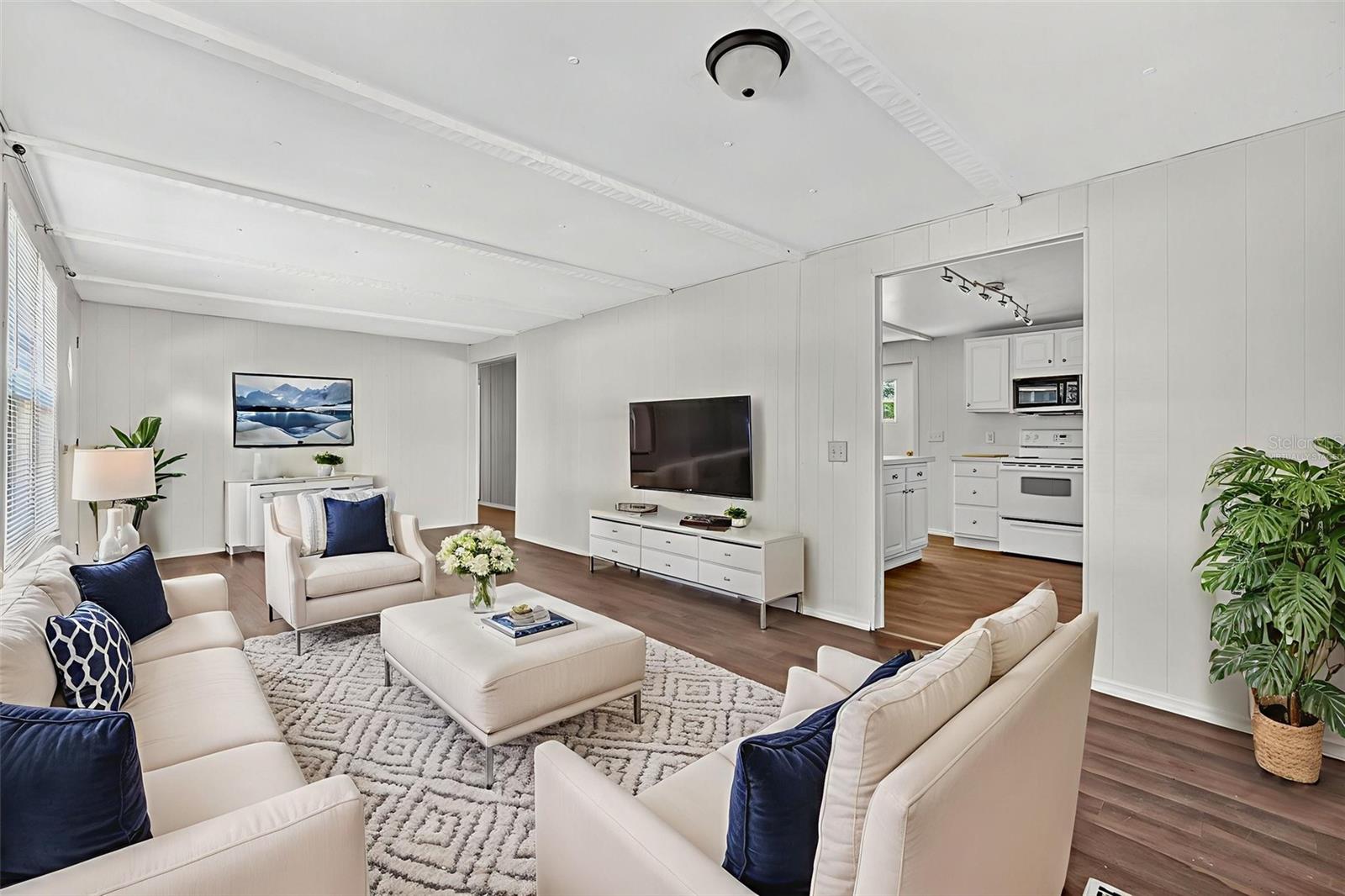 Image 10 of 66 For 827 Indian Bluff