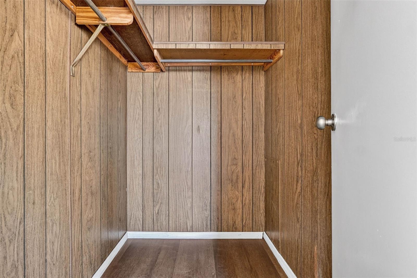 Image 44 of 66 For 827 Indian Bluff