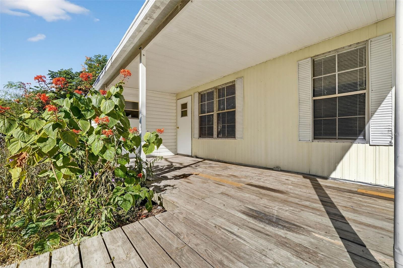 Image 49 of 66 For 827 Indian Bluff