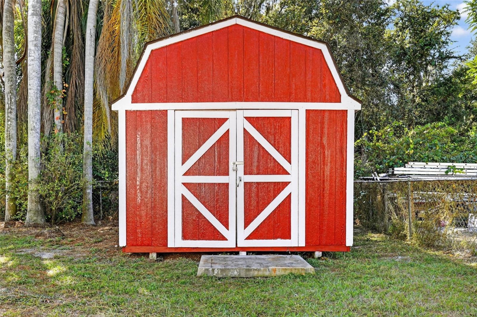 Image 52 of 66 For 827 Indian Bluff