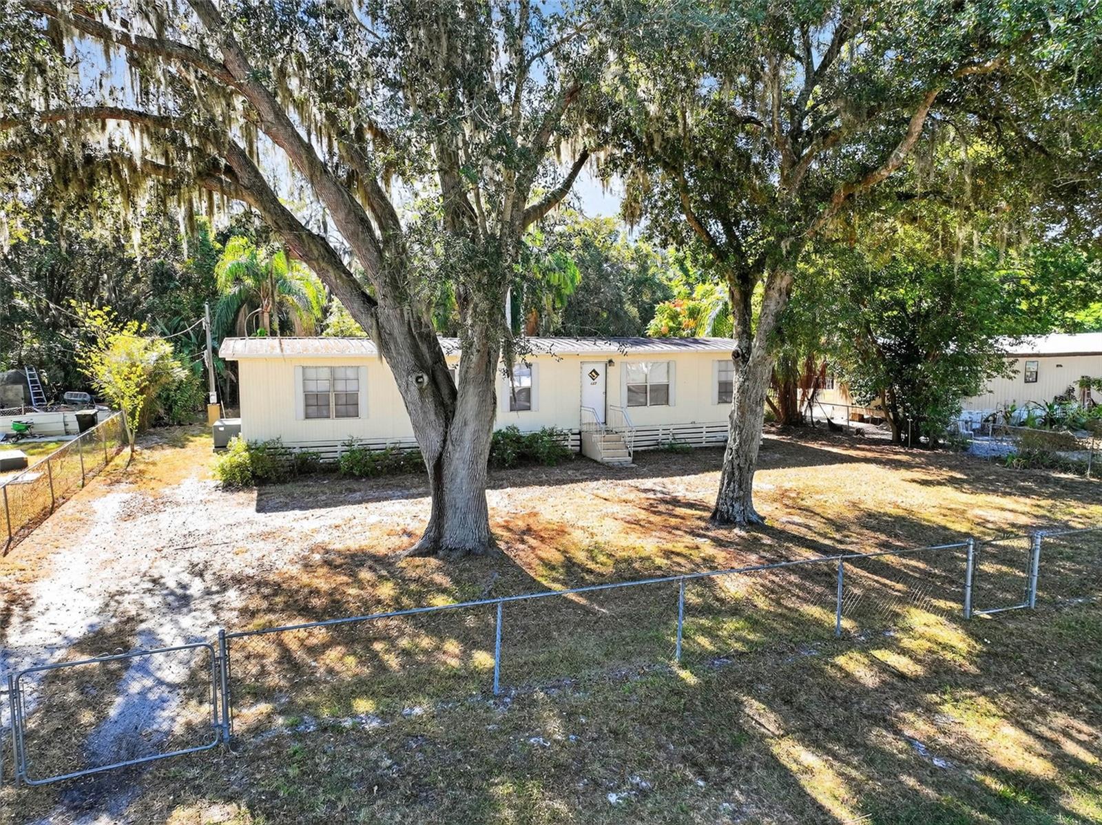 Image 56 of 66 For 827 Indian Bluff