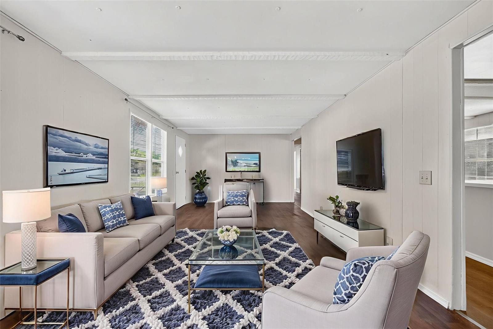 Image 8 of 66 For 827 Indian Bluff