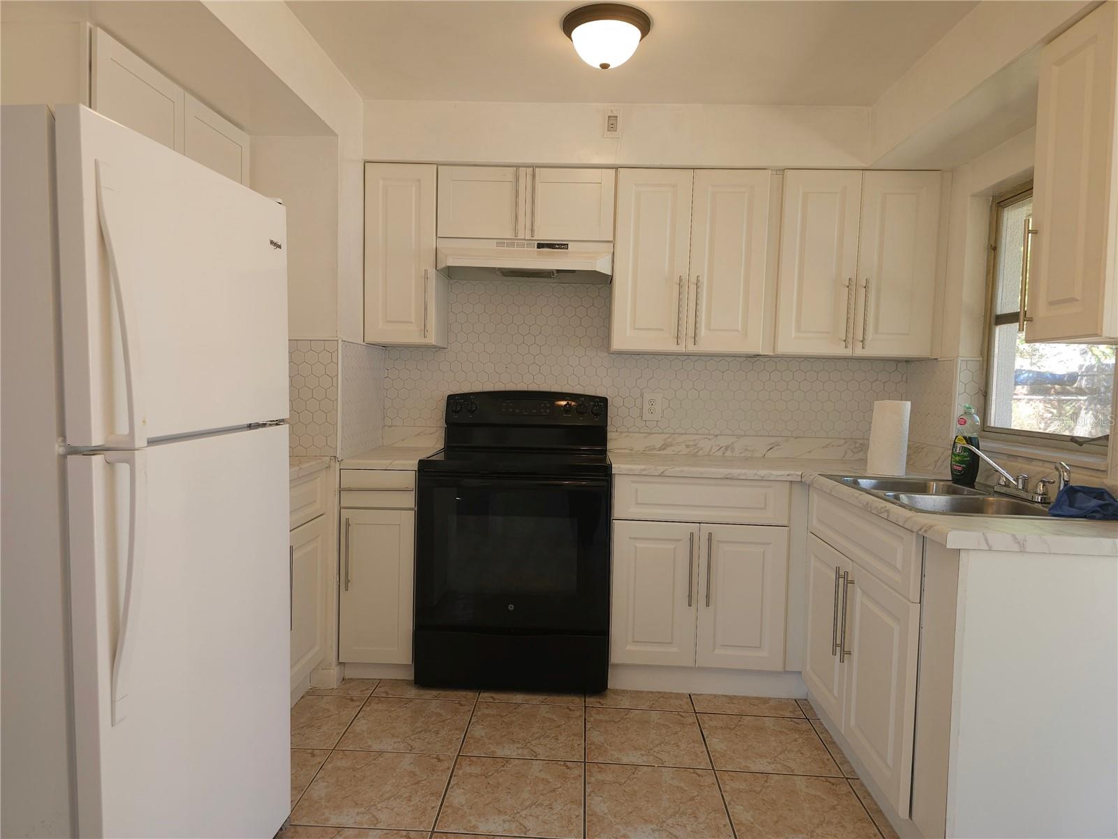 Image 13 of 35 For 2720 Avocado Road