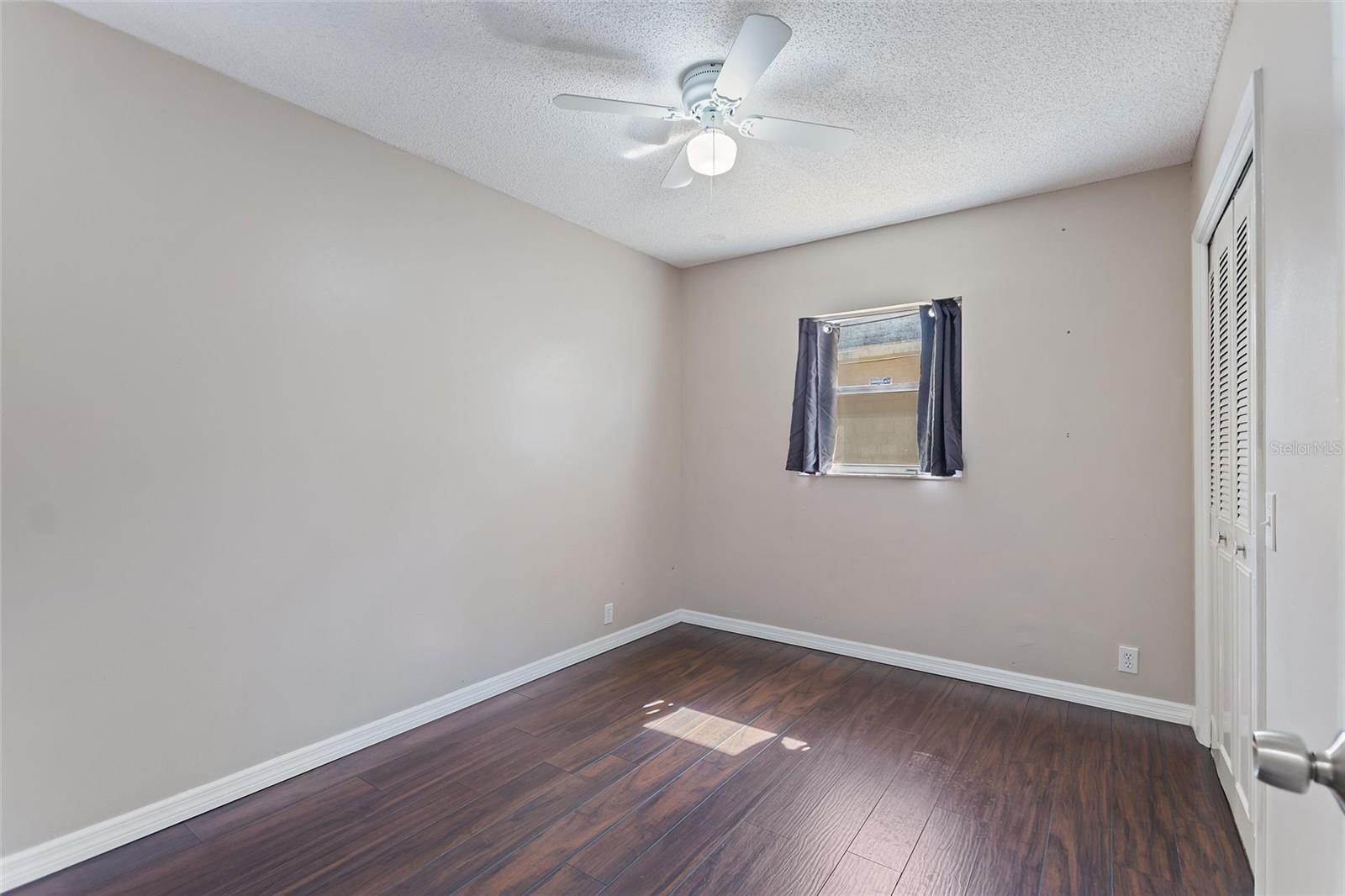 Image 25 of 47 For 130 Audubon Road