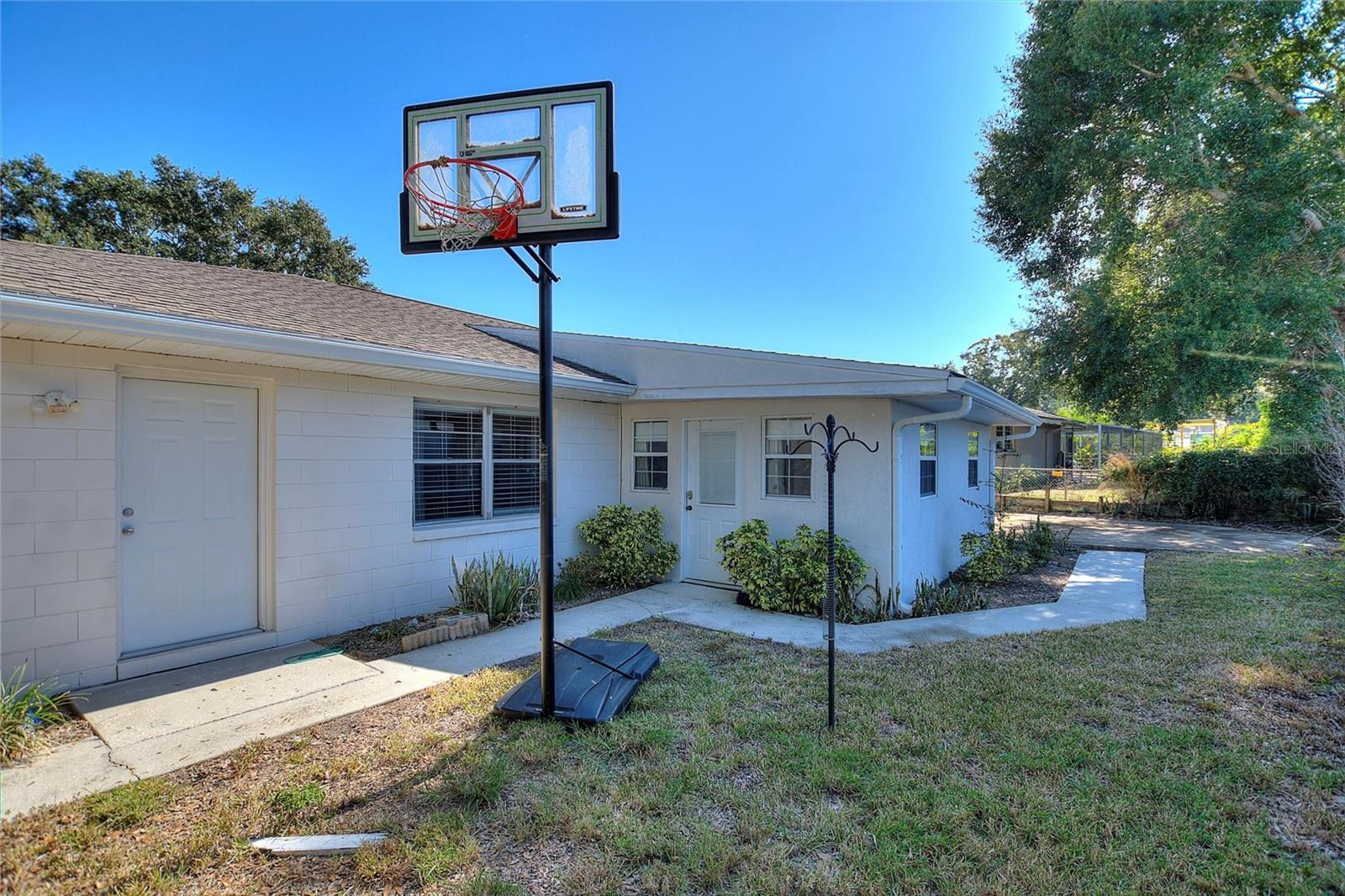 Image 35 of 47 For 130 Audubon Road