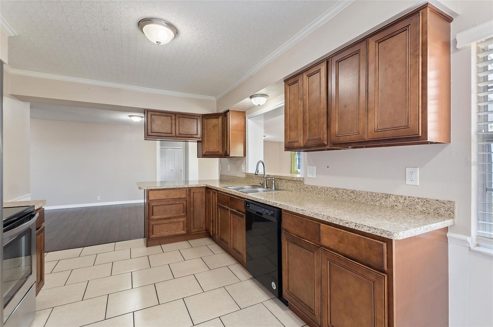 Image 5 of 47 For 130 Audubon Road