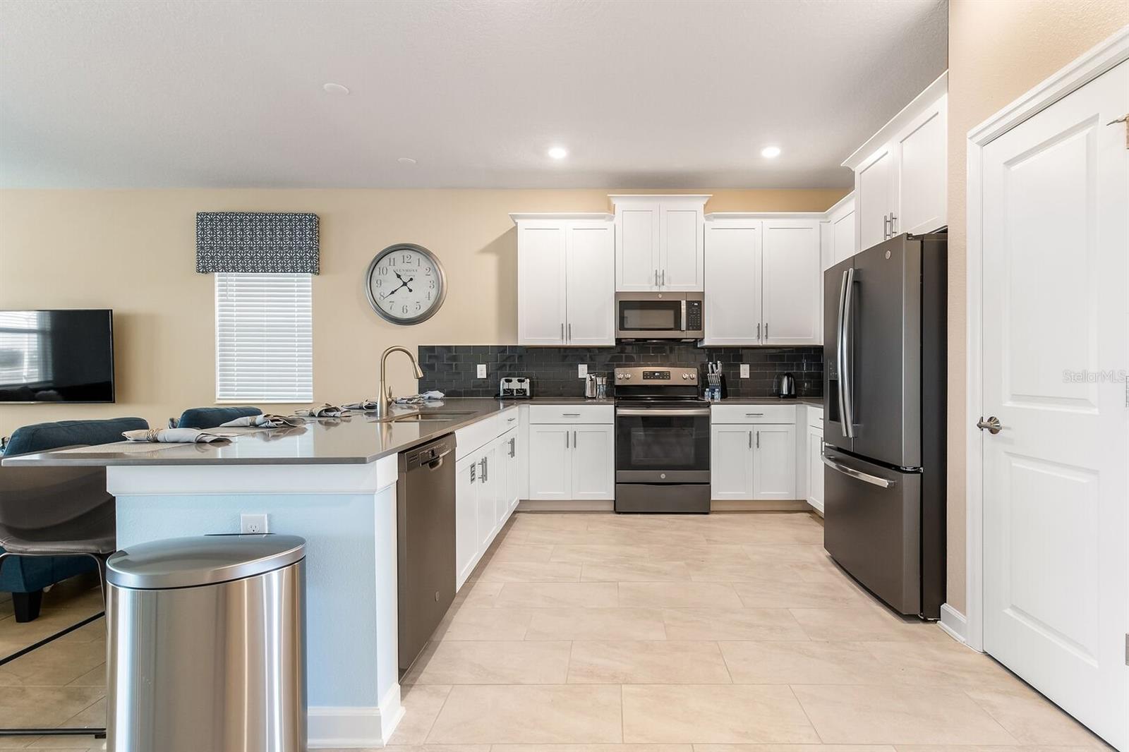 Image 18 of 44 For 9012 Sommerset Hills Drive