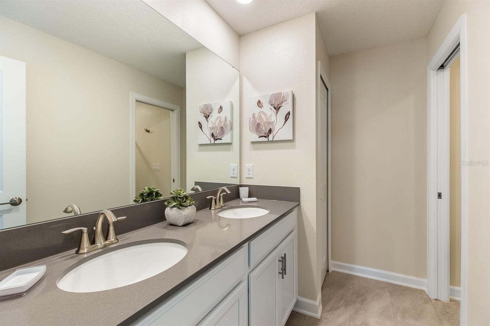 Image 29 of 44 For 9012 Sommerset Hills Drive