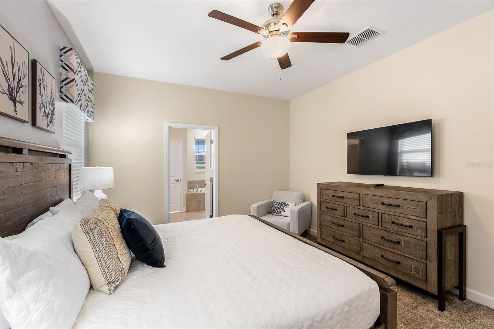 Image 34 of 44 For 9012 Sommerset Hills Drive