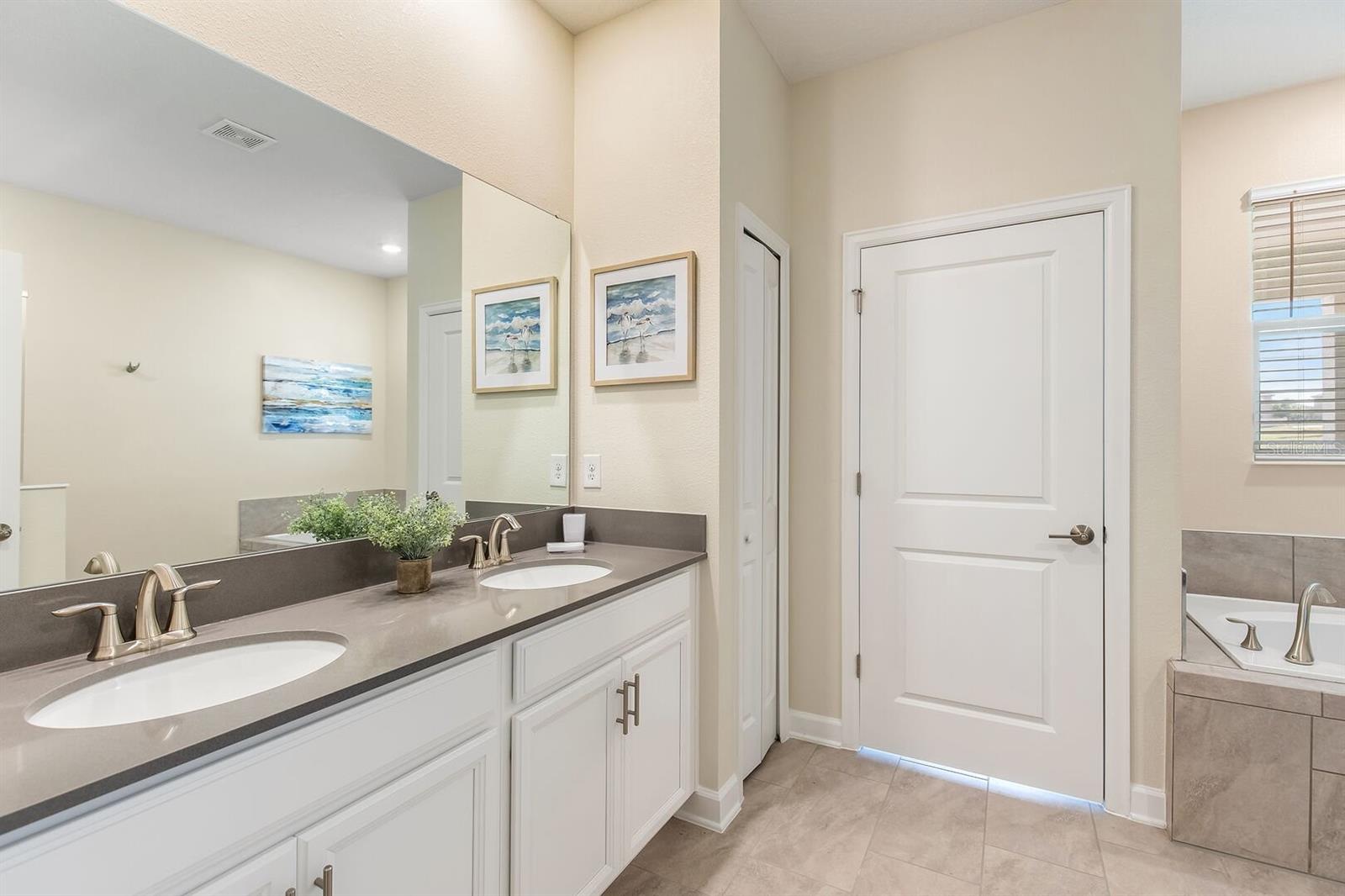 Image 35 of 44 For 9012 Sommerset Hills Drive