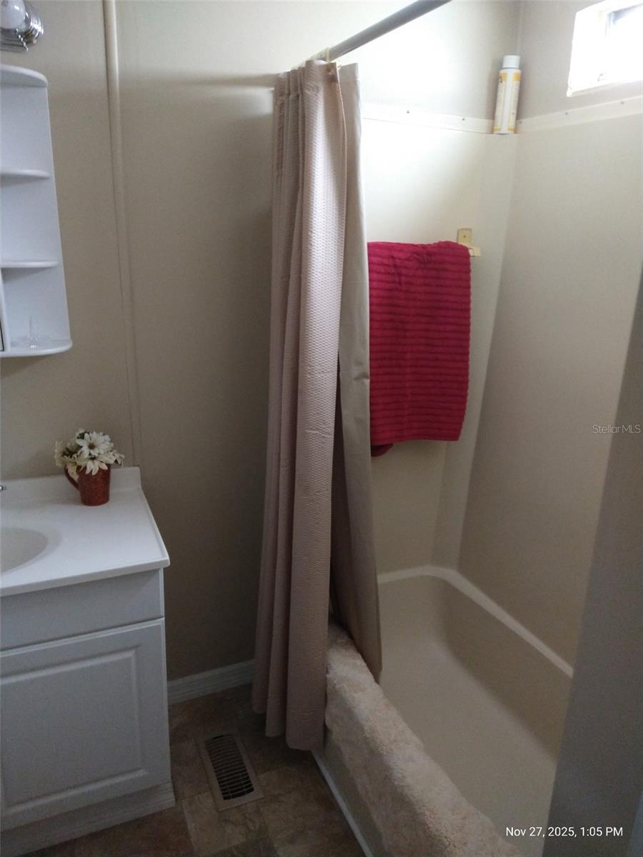 Image 21 of 27 For 8454 Breeze Hill Drive