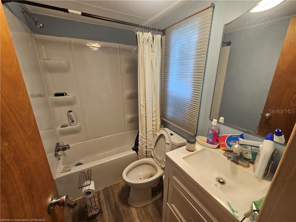 Image 19 of 37 For 9035 Temple Drive