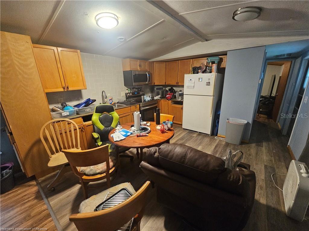 Image 20 of 37 For 9035 Temple Drive