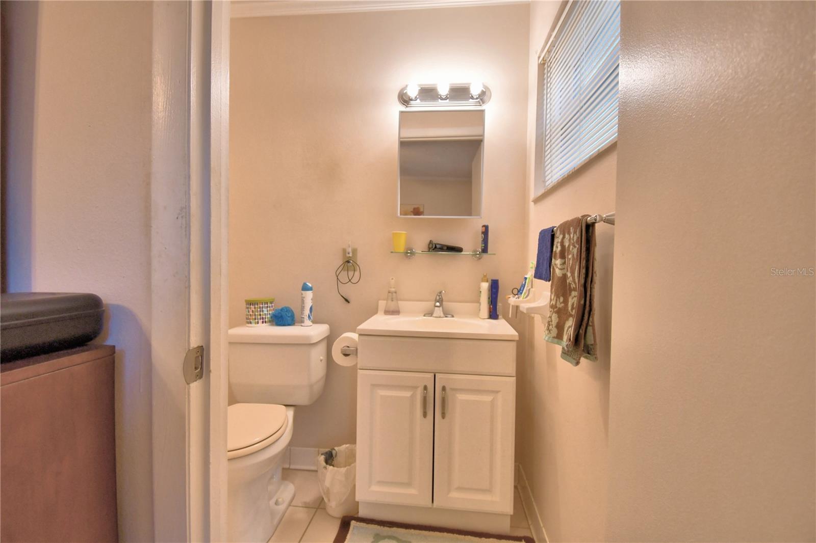 Image 19 of 55 For 2594 Sun Acres Boulevard