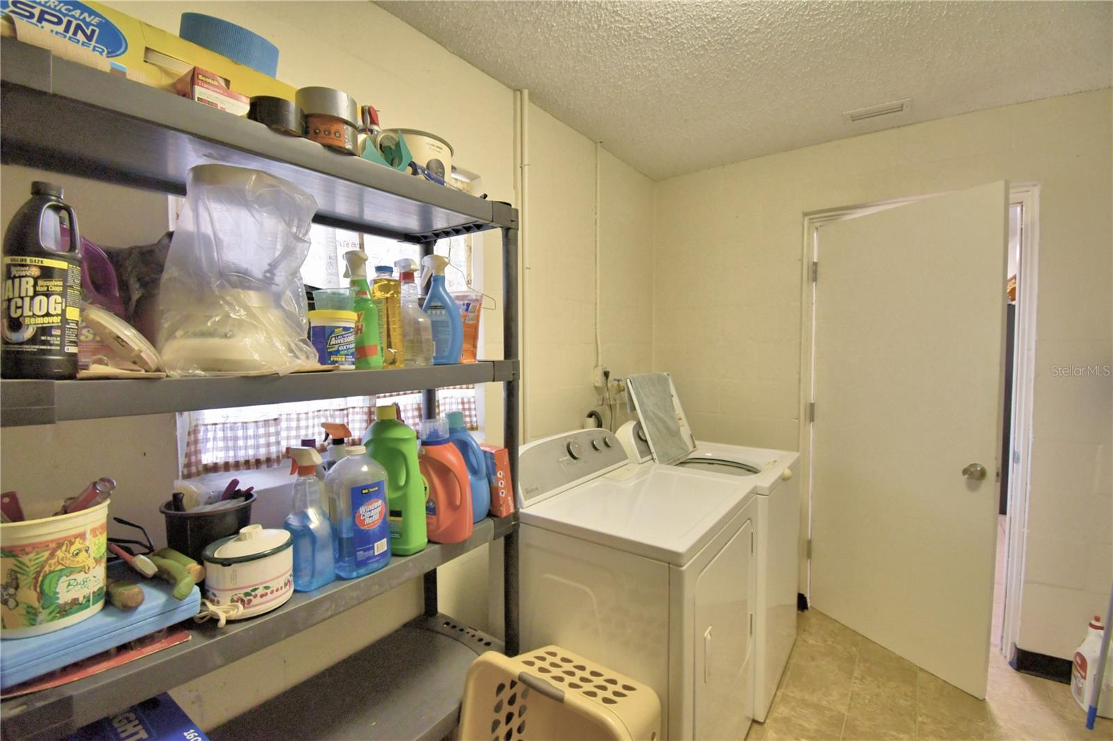 Image 26 of 55 For 2594 Sun Acres Boulevard