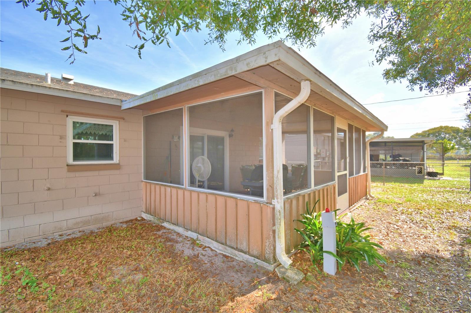 Image 40 of 55 For 2594 Sun Acres Boulevard