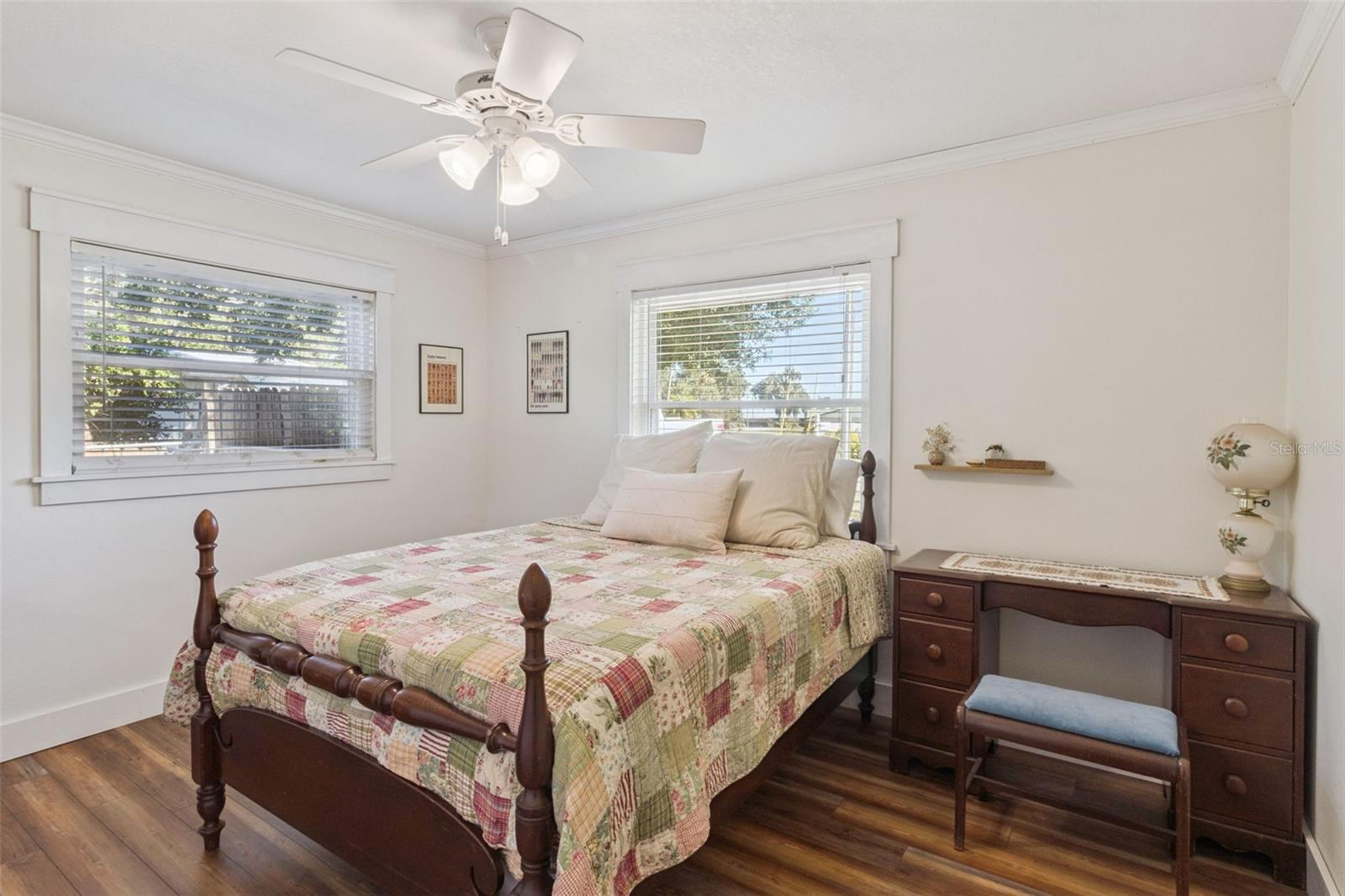 Image 21 of 47 For 2755 Palm Acres Drive