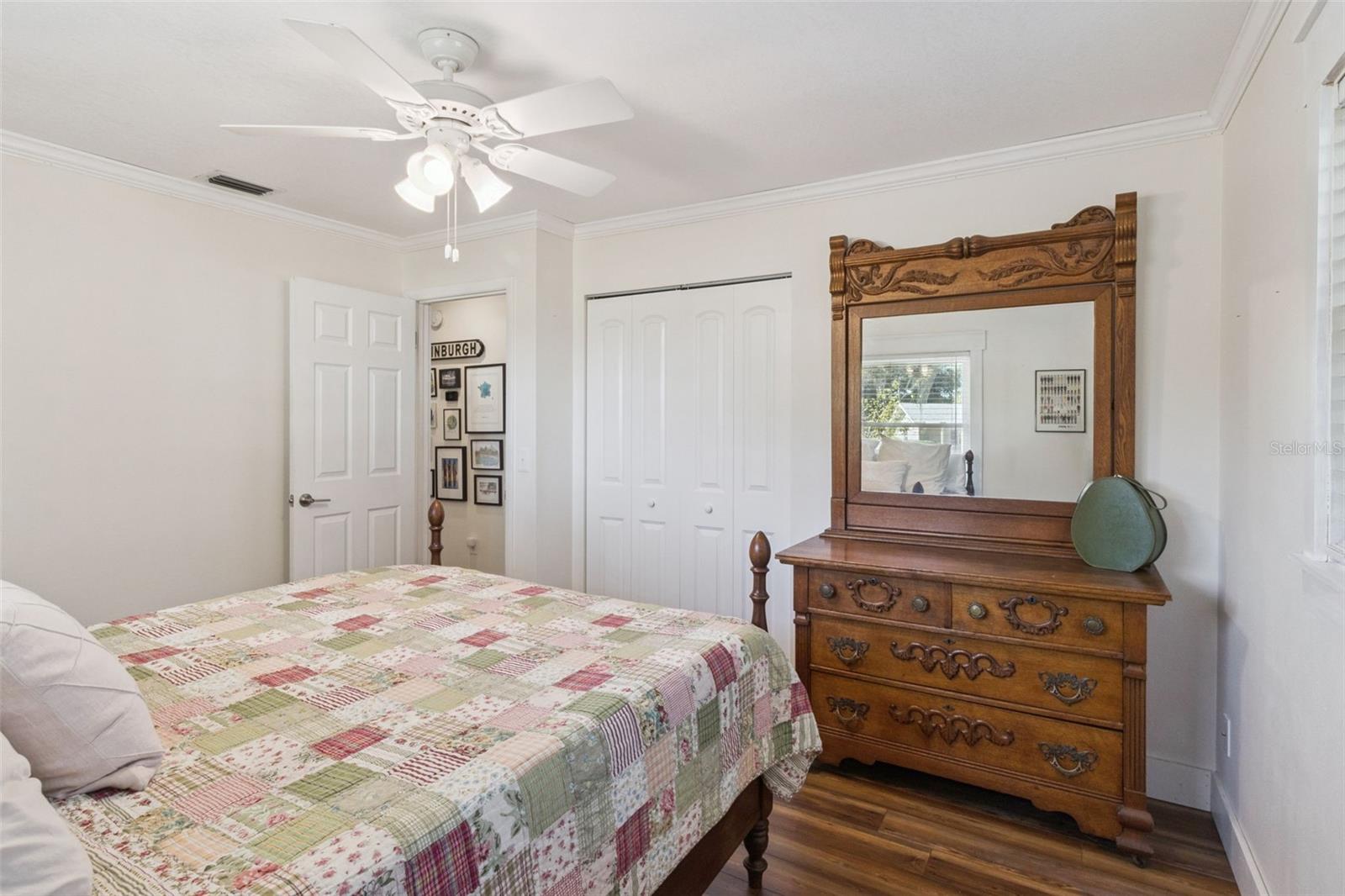 Image 22 of 47 For 2755 Palm Acres Drive