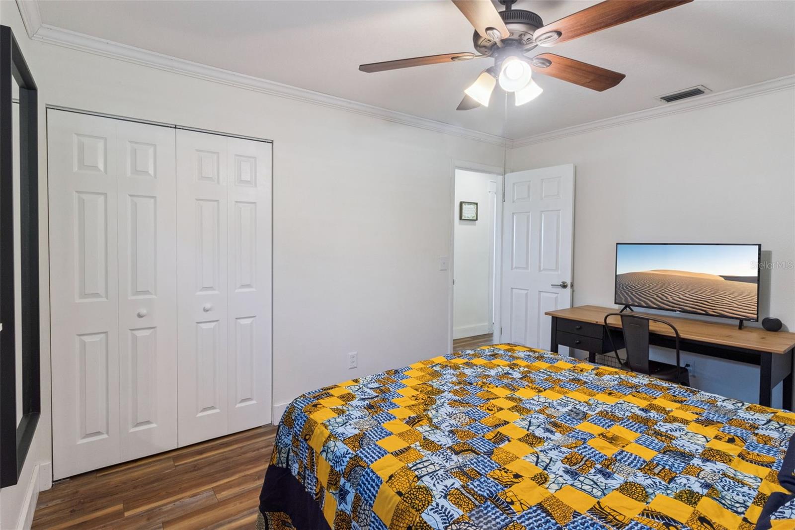 Image 25 of 47 For 2755 Palm Acres Drive