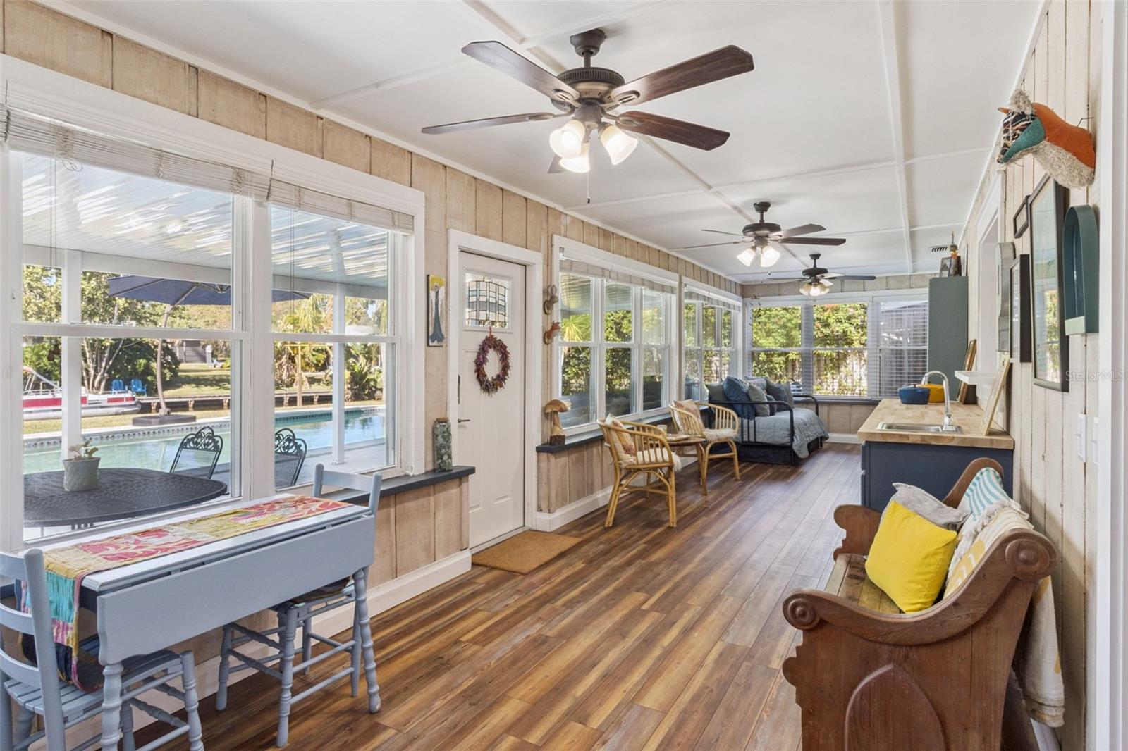 Image 32 of 47 For 2755 Palm Acres Drive