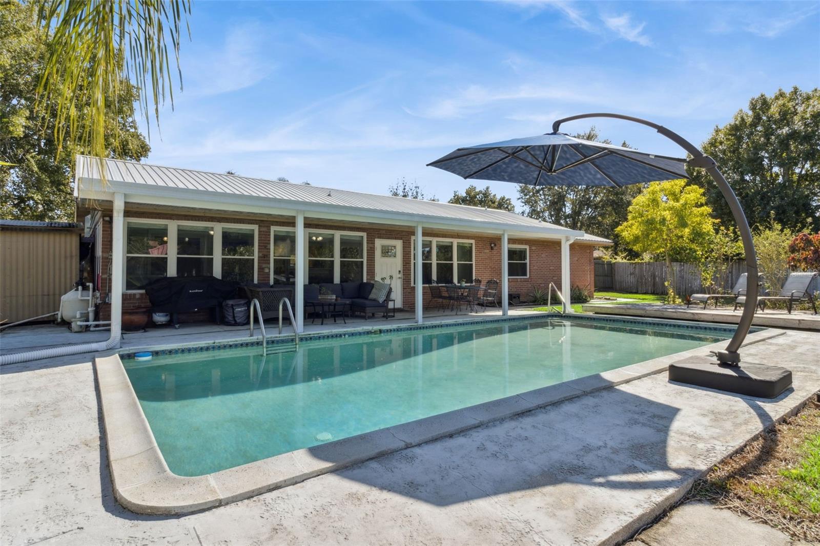 Image 36 of 47 For 2755 Palm Acres Drive