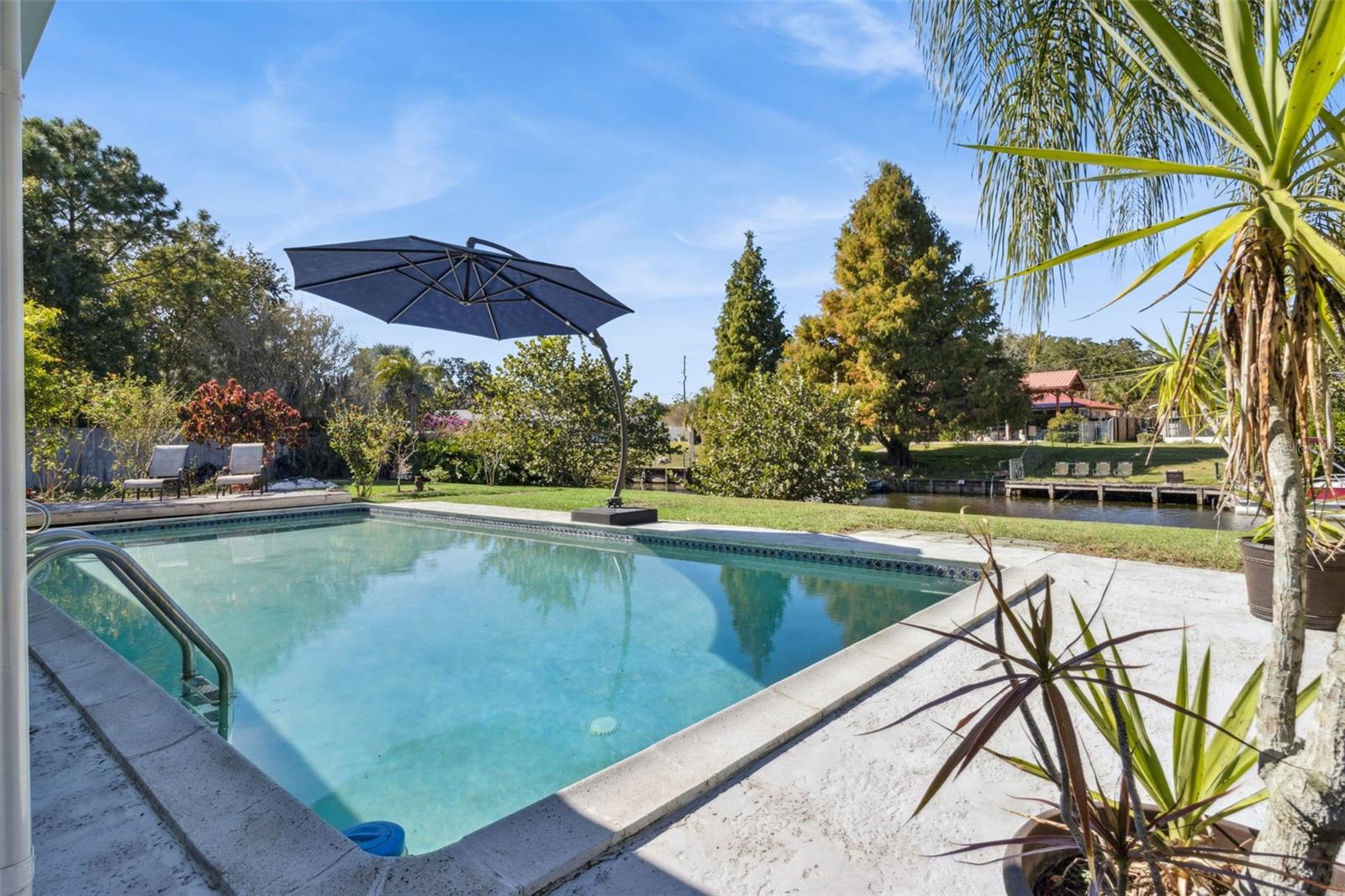 Image 37 of 47 For 2755 Palm Acres Drive