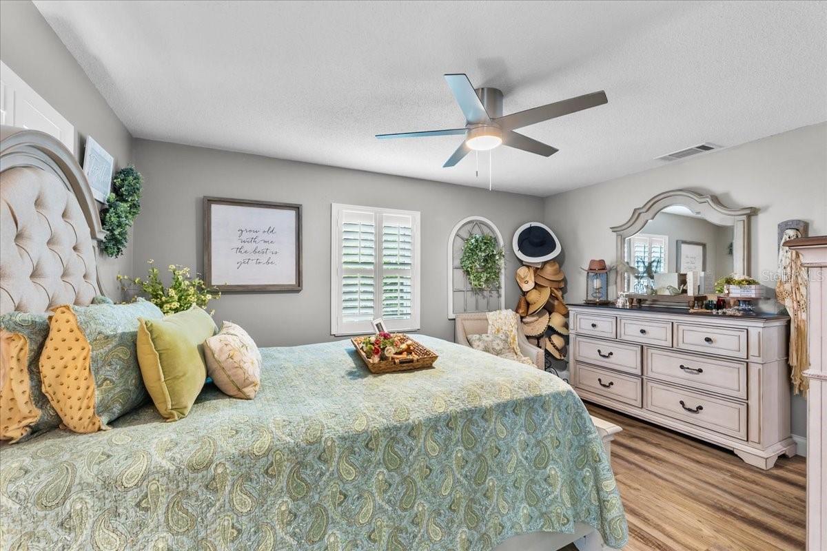 Image 16 of 32 For 1155 11th Street